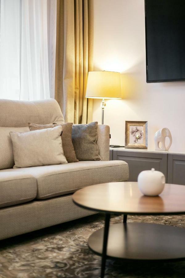 Luxury For Everyone - Hills Park Lux Apartments 3 Vilnius Bagian luar foto